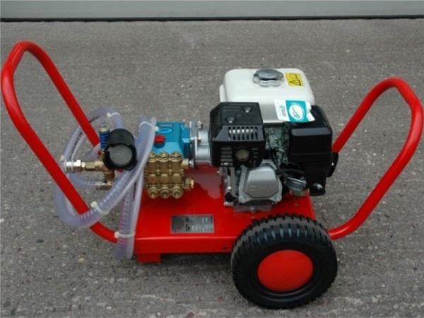 Cold water cat pump washer with gearbox drive from Eurojet - Pressure washers, Cat pumps and spares, Ireland